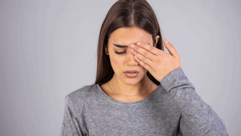 Sinais e sintomas da neurite ótica