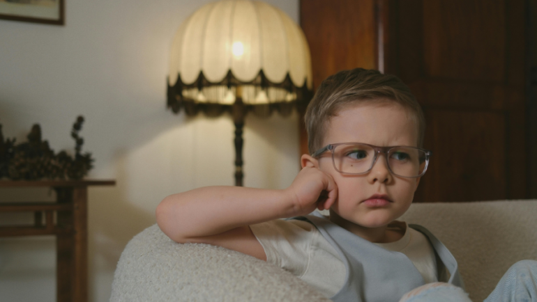 Meu filho não quer usar os óculos? O que eu faço?